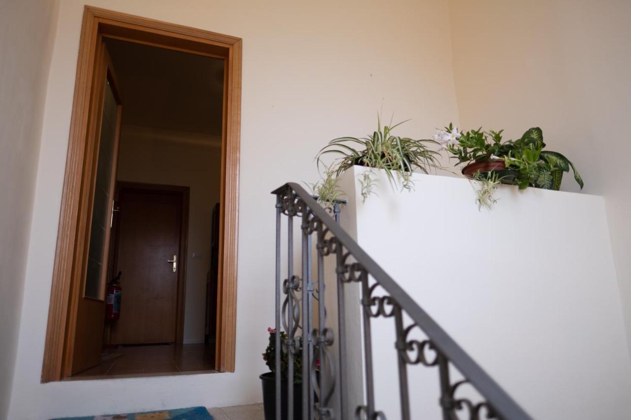 Casa Alina- Art House Apartment Foligno Exterior photo
